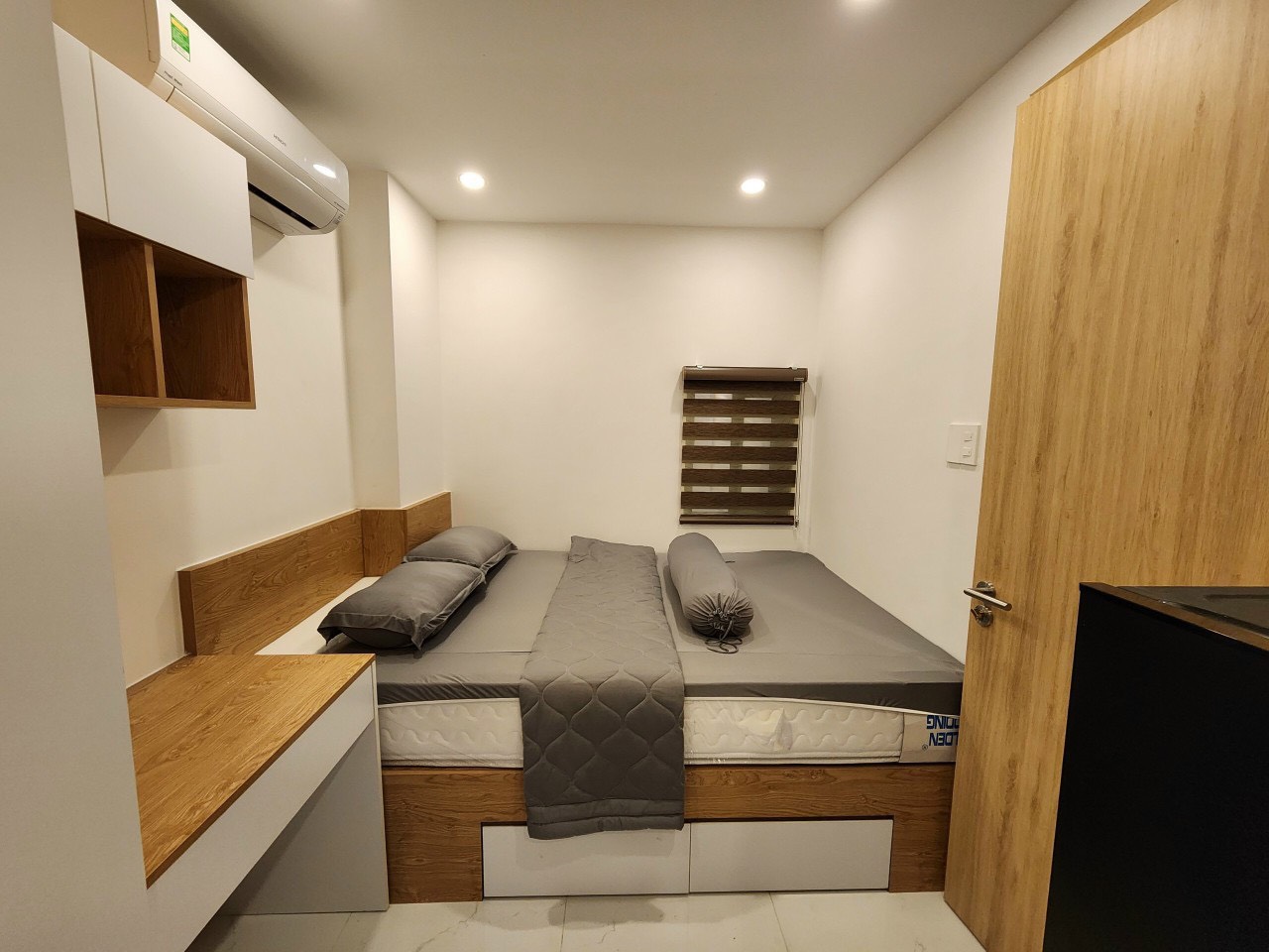 Bán nhà mặt tiền đường Trường Sa gần chợ Phú Nhuận