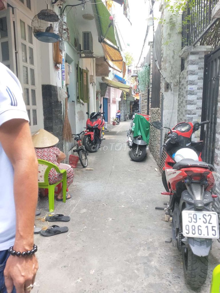 Nhà 4x6m hẻm 318 đường Bà Hạt Quận 10